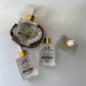 alt="aceite de cuticula velvet touch en 4 aromas con acabado mate"